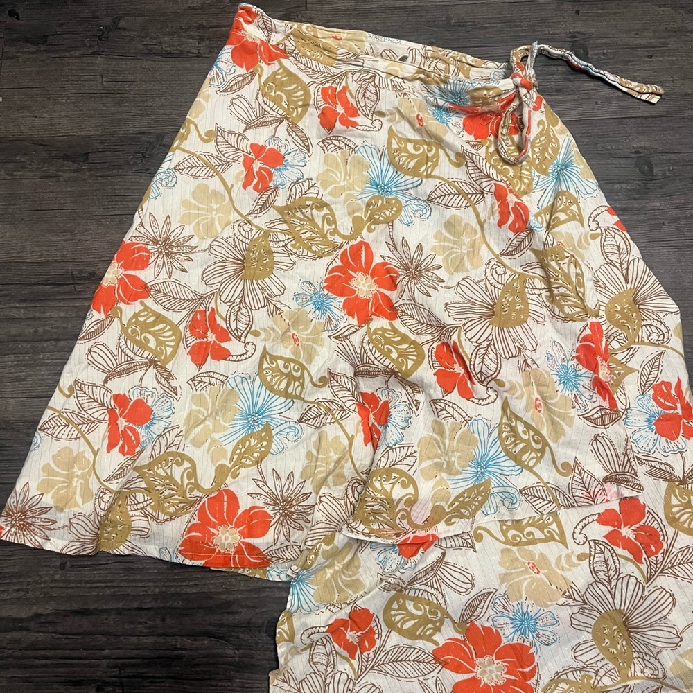 O'Neill Cream Floral Beach Wrap